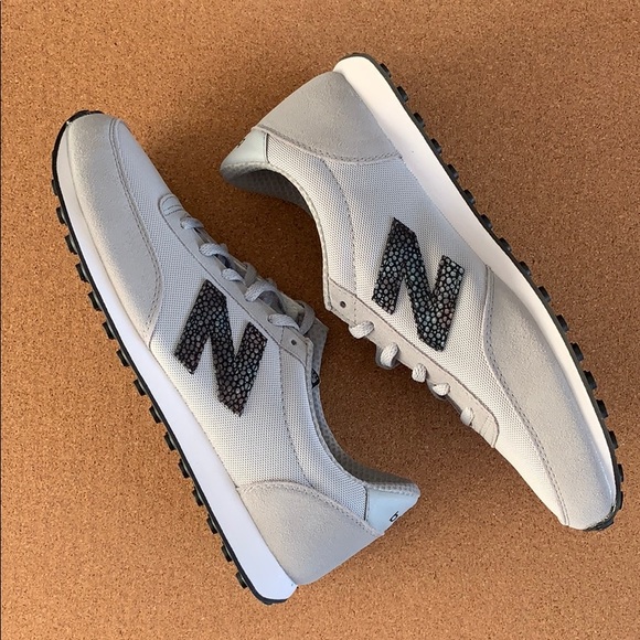 New Balance Shoes - New Balance 410 Classics Casual Sneaker